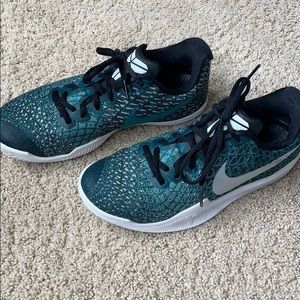 Teal Nike Kobe Basketball shoes/ tennis shoes